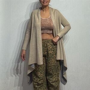 Love By Design Tan Cardigan Sz M